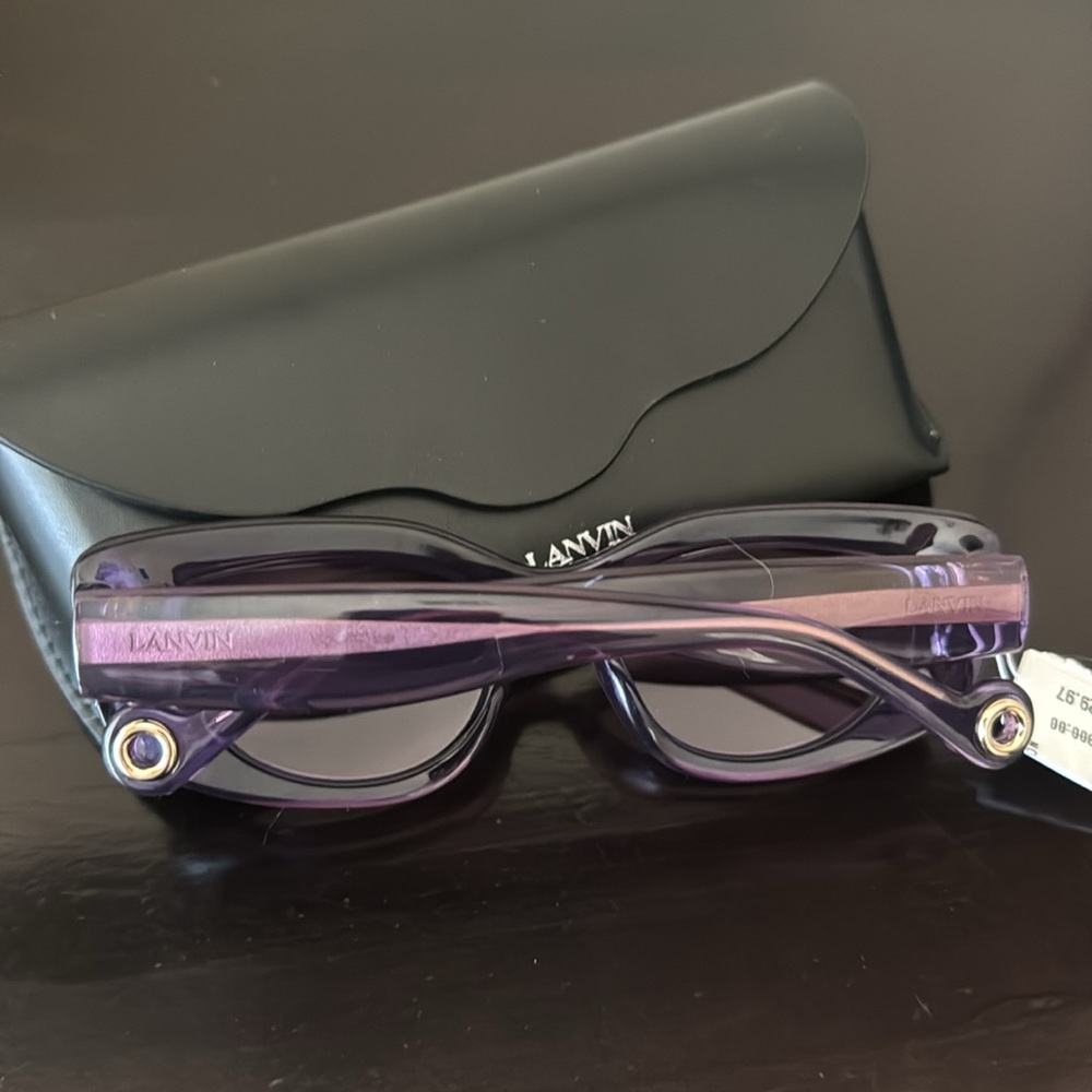 Authentic Lavin Sunglasses - Picture 4 of 6
